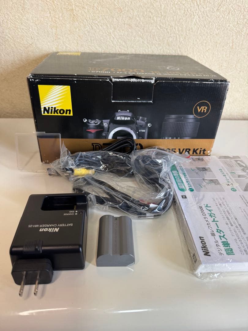 3点セット • NIKON ニコン D7000 レンズキット デジタル一眼カメラ