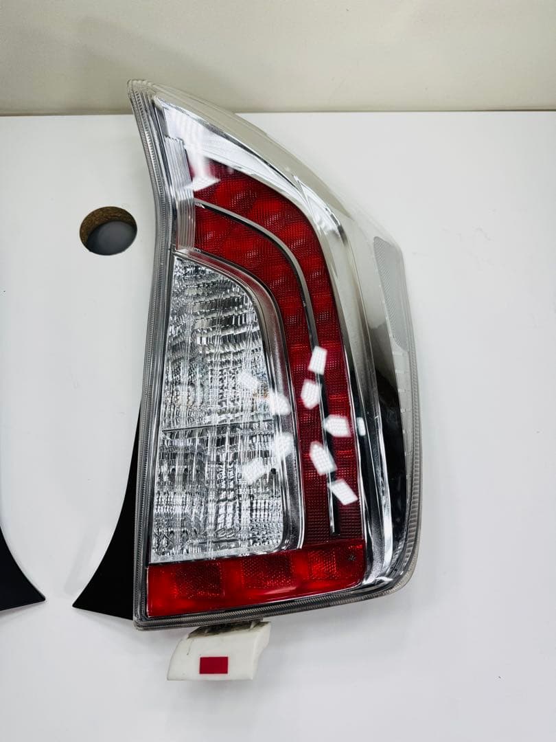 トヨタ プリウス 後期 純正 テールライト左右セットSTANLEY 47-55