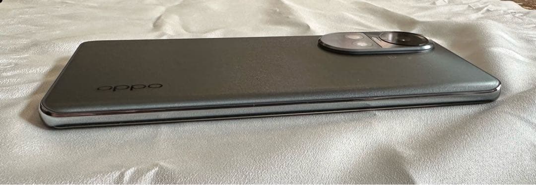 OPPO Reno10 Pro 5G 本体