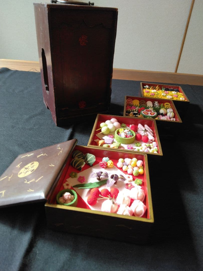 ミニチュア重箱縮緬細工食品