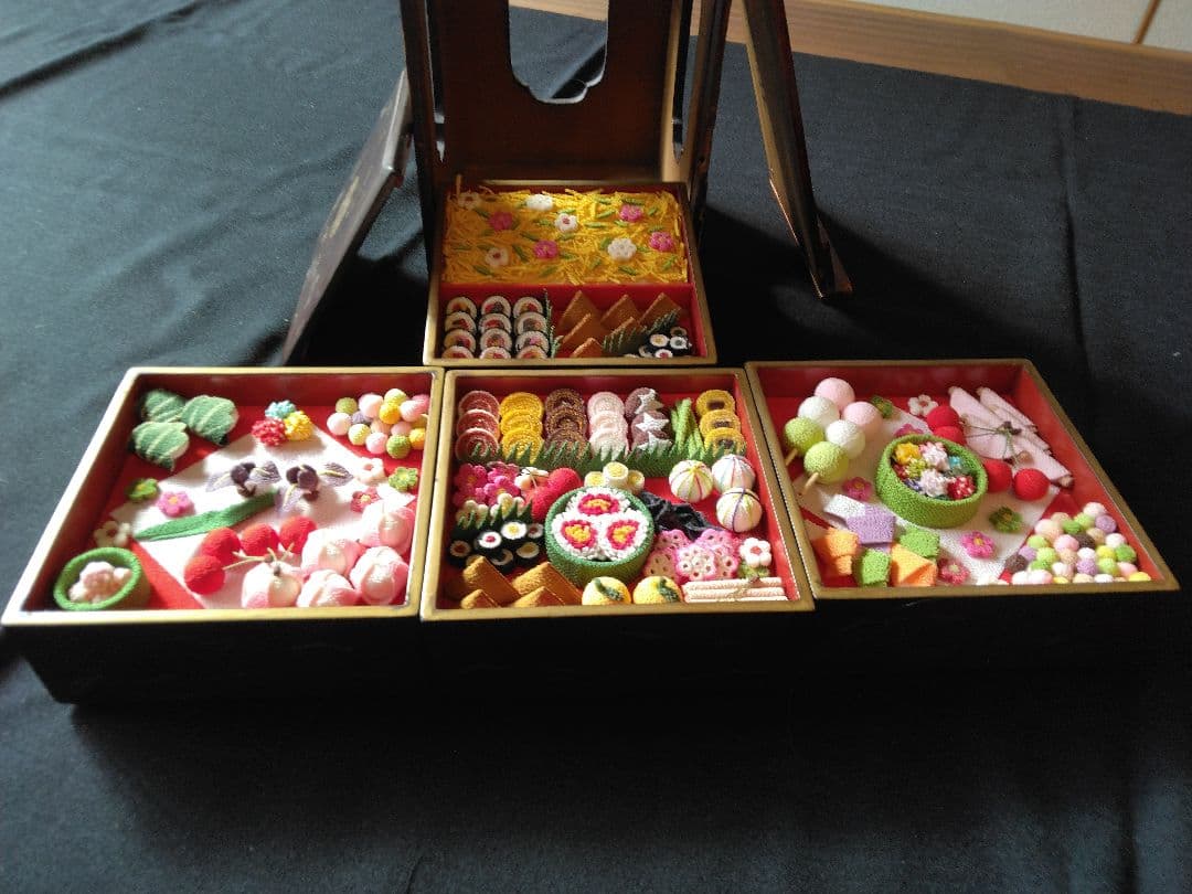 ミニチュア重箱縮緬細工食品