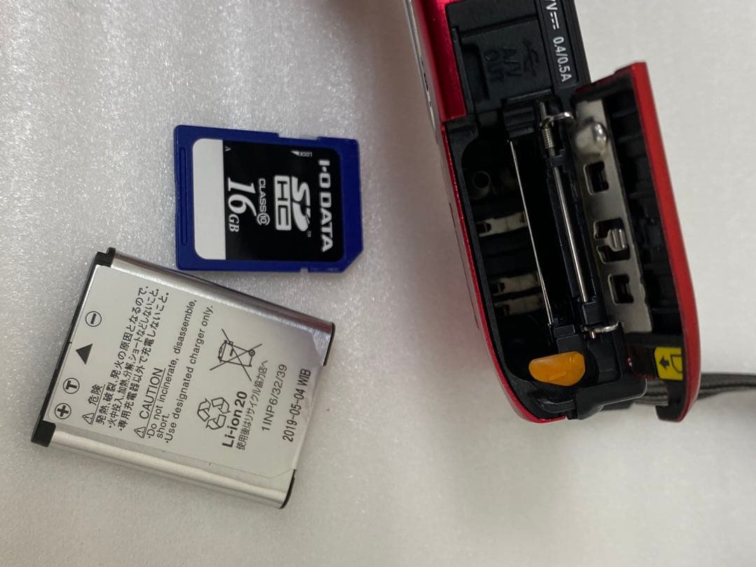 3-2555 NIkon COOLPIX A100 レッド