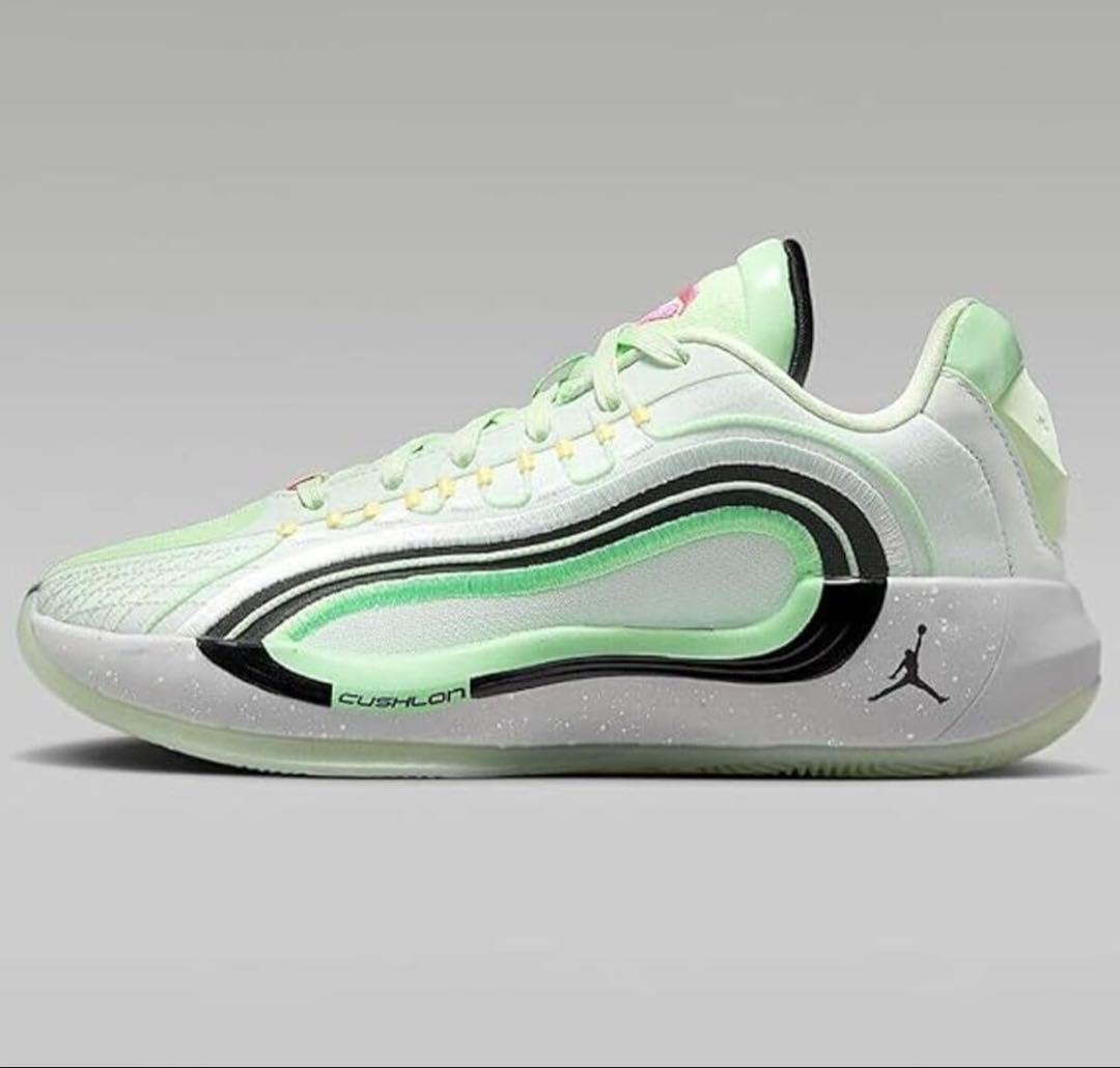 新品　ナイキ　ジョーダン　ルカ4 GS 25㎝