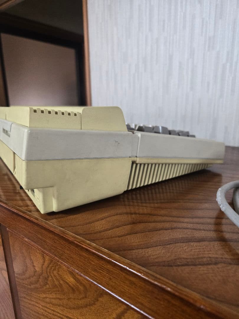 富士通 FM-7 FM-NEW7 MB25015 キーボード MICRO7