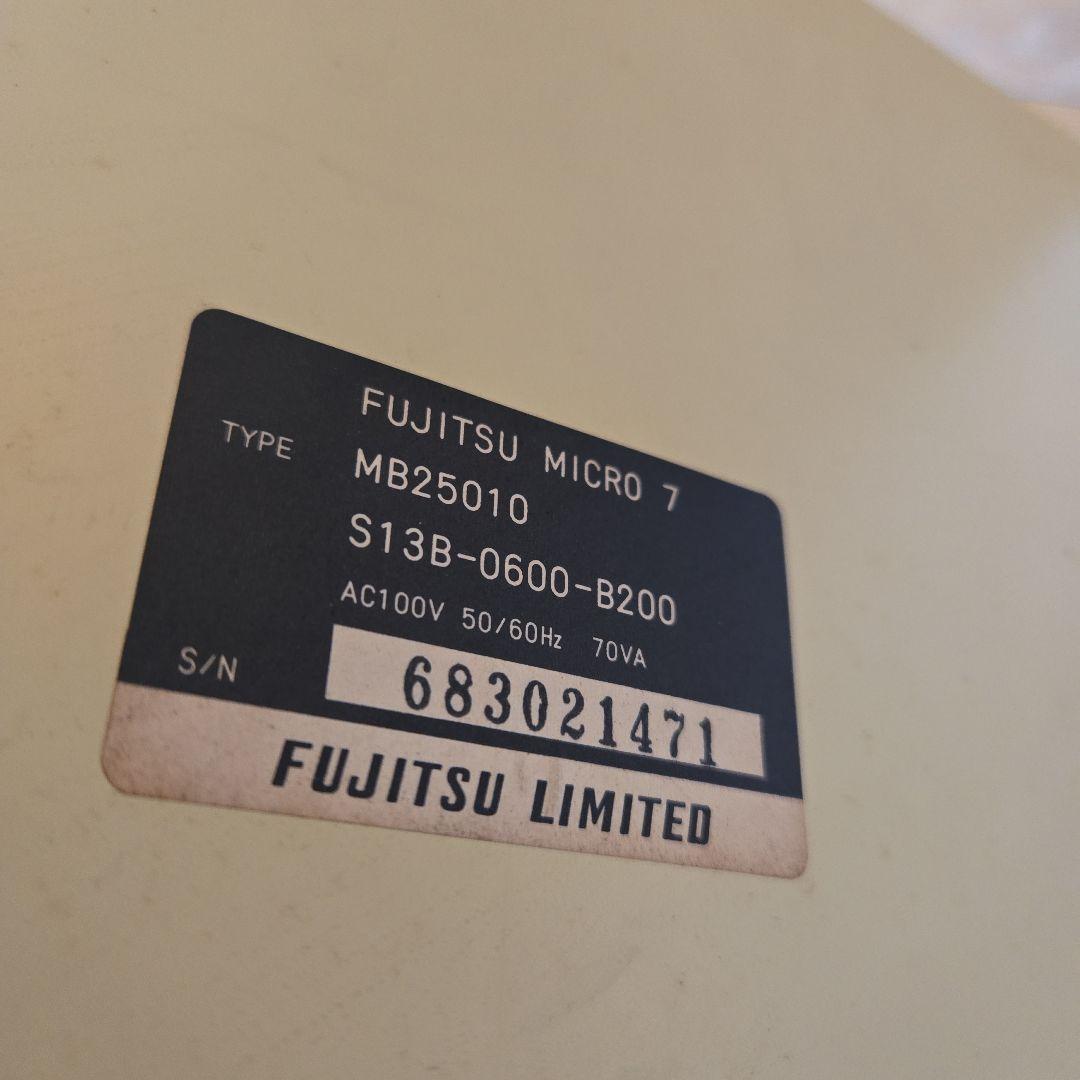 富士通 FM-7 FM-NEW7 MB25015 キーボード MICRO7
