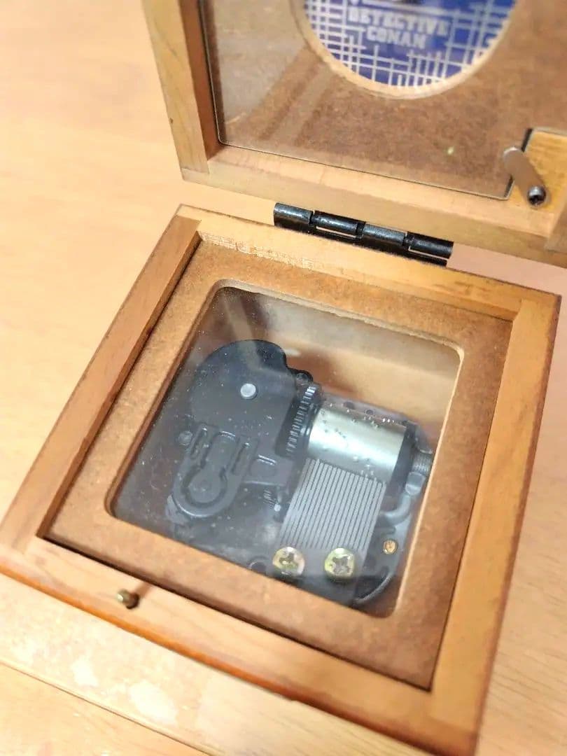 名探偵コナン 迷宮の十字路　木製オルゴール