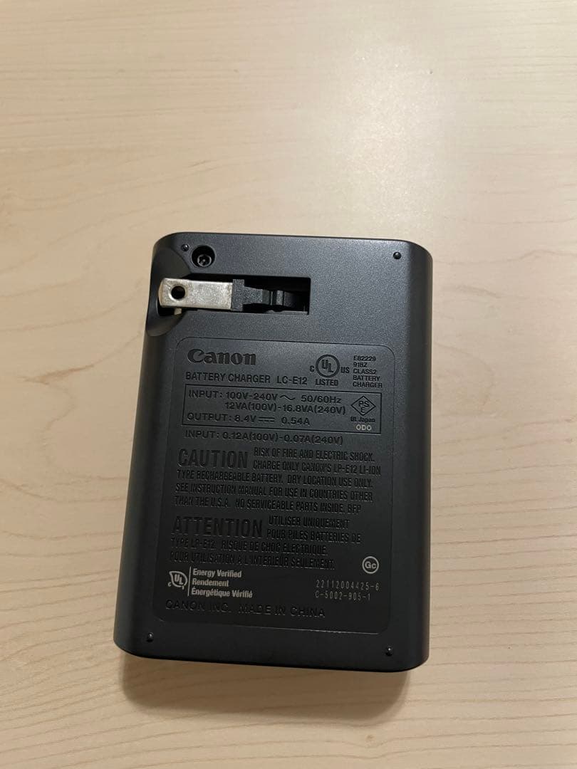 カメラミラーレス　Canon EOSM10