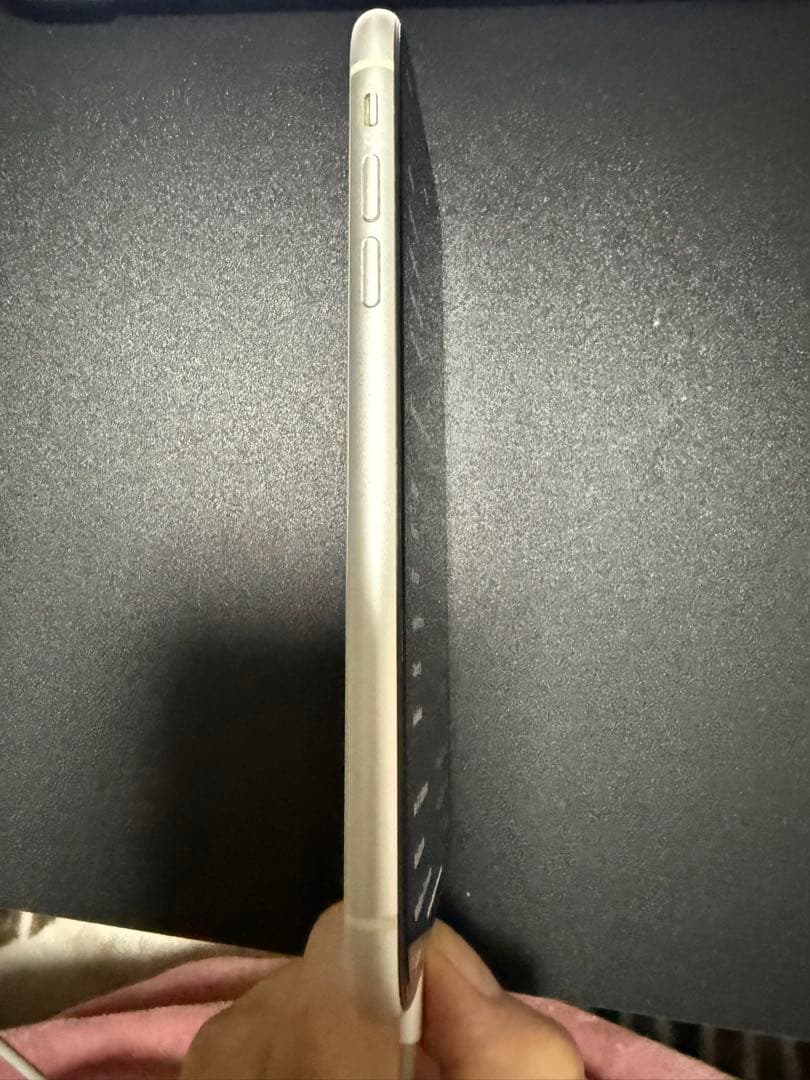 S*）様 Apple iPhone XR ホワイト 本体