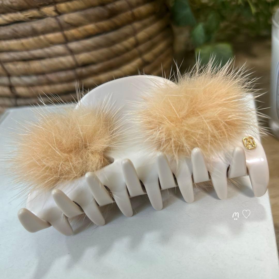 アレクサンドルドゥパリ　ミンクファークリップ　ハーフアップ　バンスクリップ