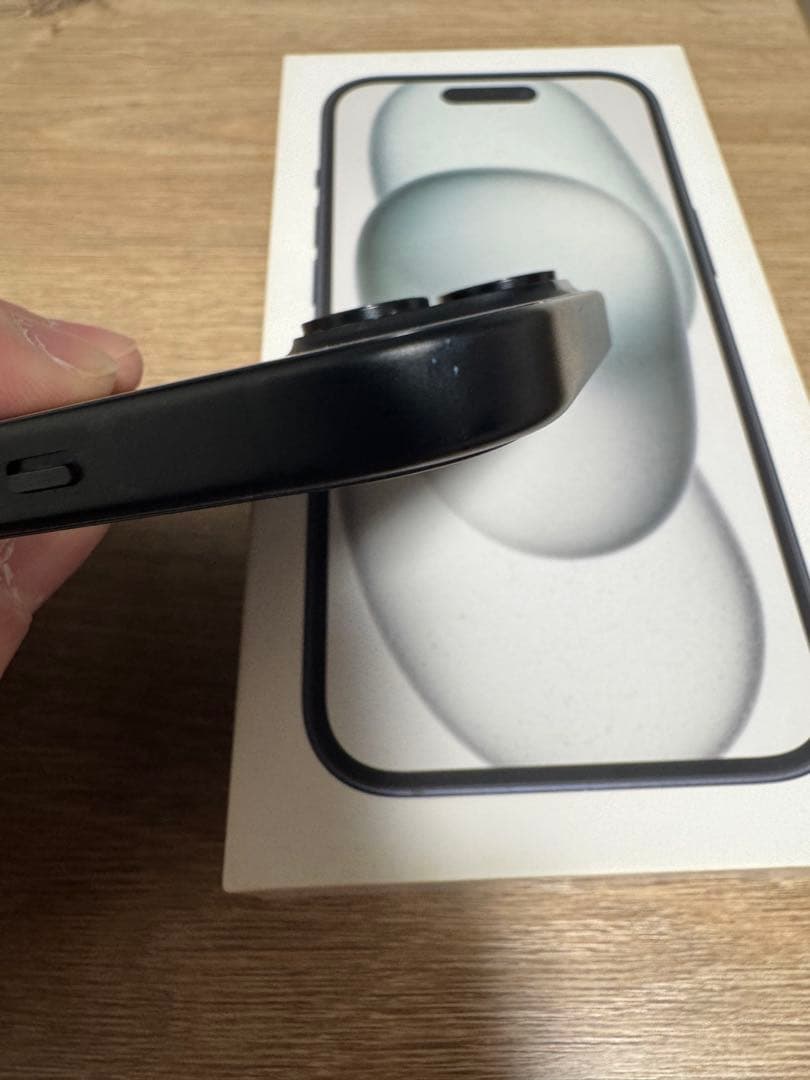 iPhone 15 ブラック 256GB SiMフリー 本体のみ