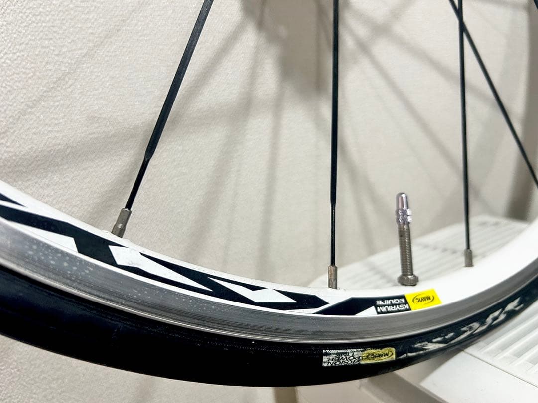 【Mavic KSYRIUM】貴重な白リム＋タイヤチューブ付◆マビック後輪のみ