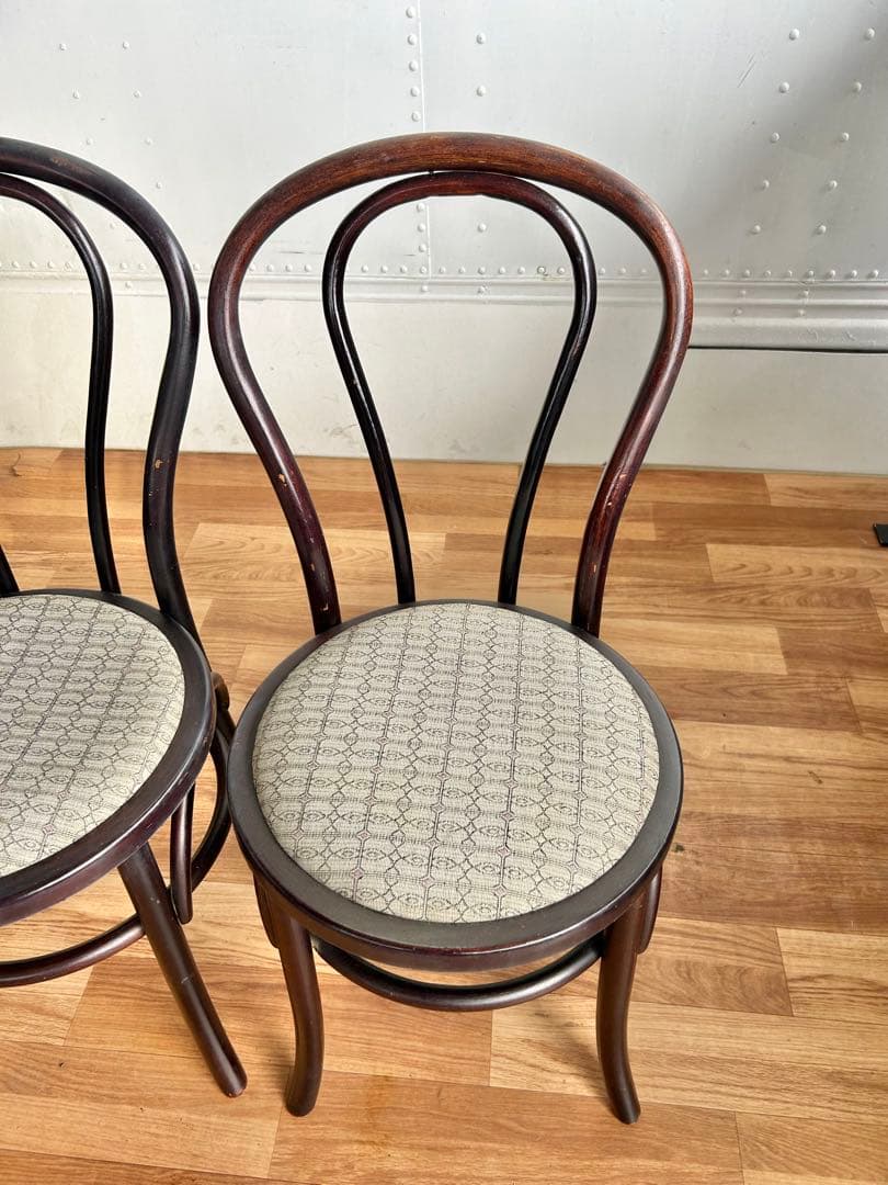 684 ウィンザーチェア 2脚　秋田木工風　ダイニングチェア　ナチュラル　a