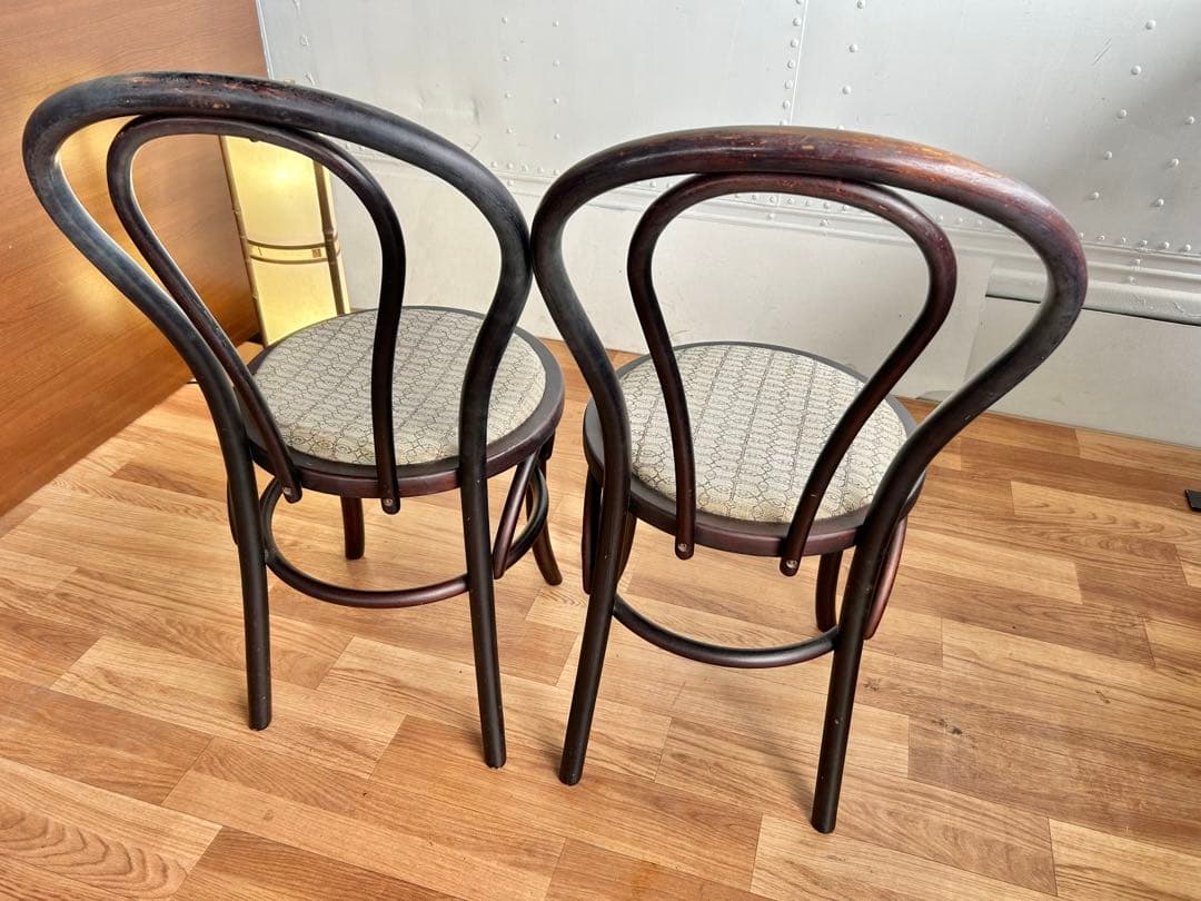 684 ウィンザーチェア 2脚　秋田木工風　ダイニングチェア　ナチュラル　a