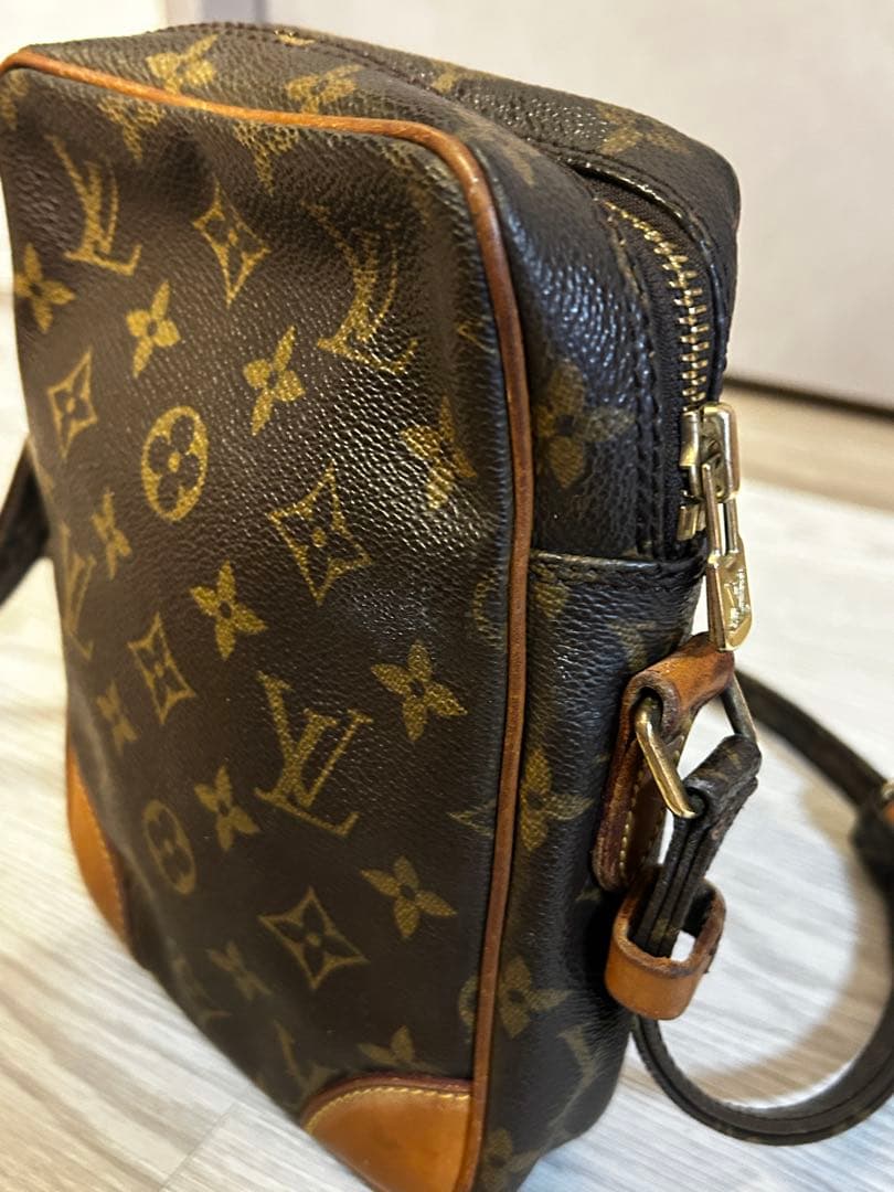 ルイヴィトン　ショルダーバッグ/613