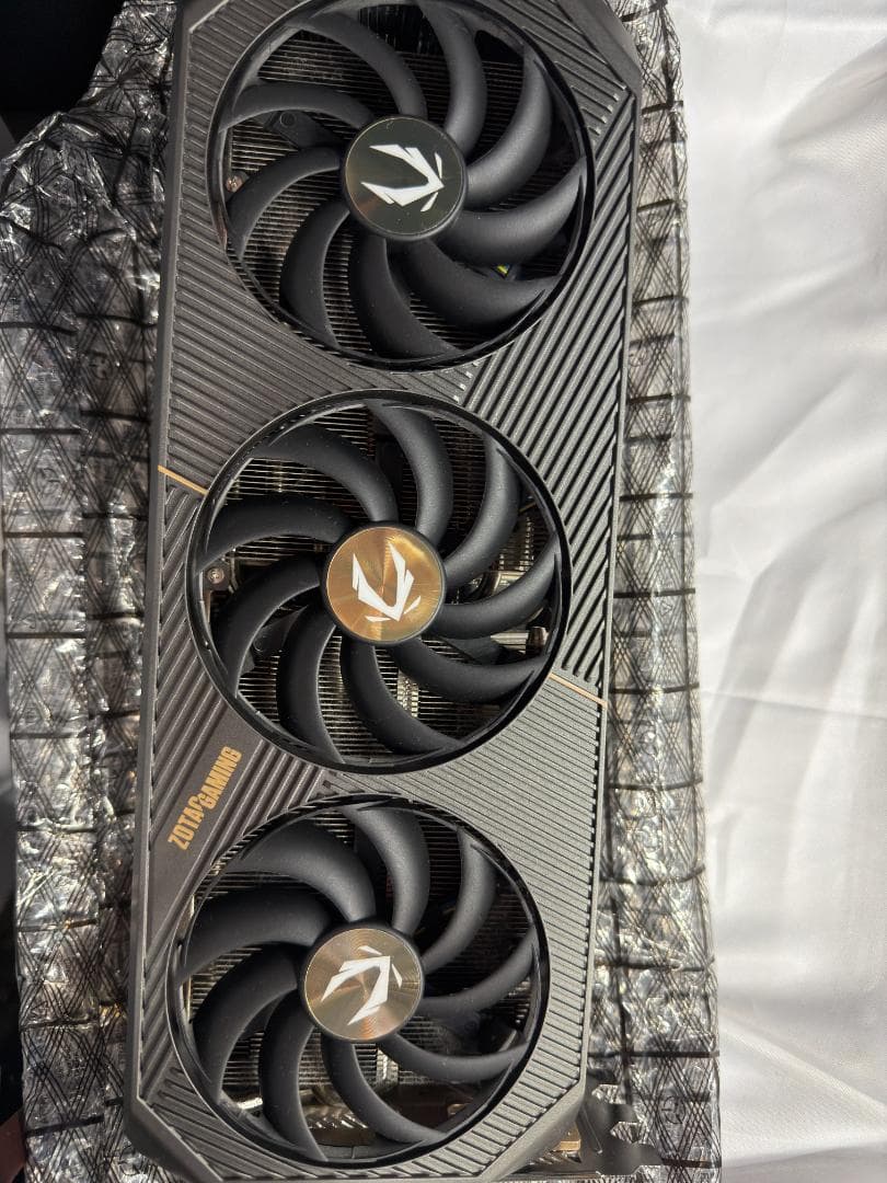 b*p様 ZOTAC GEFORCE RTX 5080 16GB