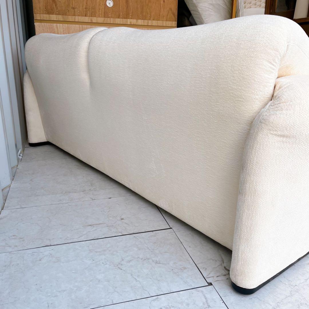 取付無料！カッシーナ マラルンガ ナチュラルアイボリー2人掛けワイドソファ✨