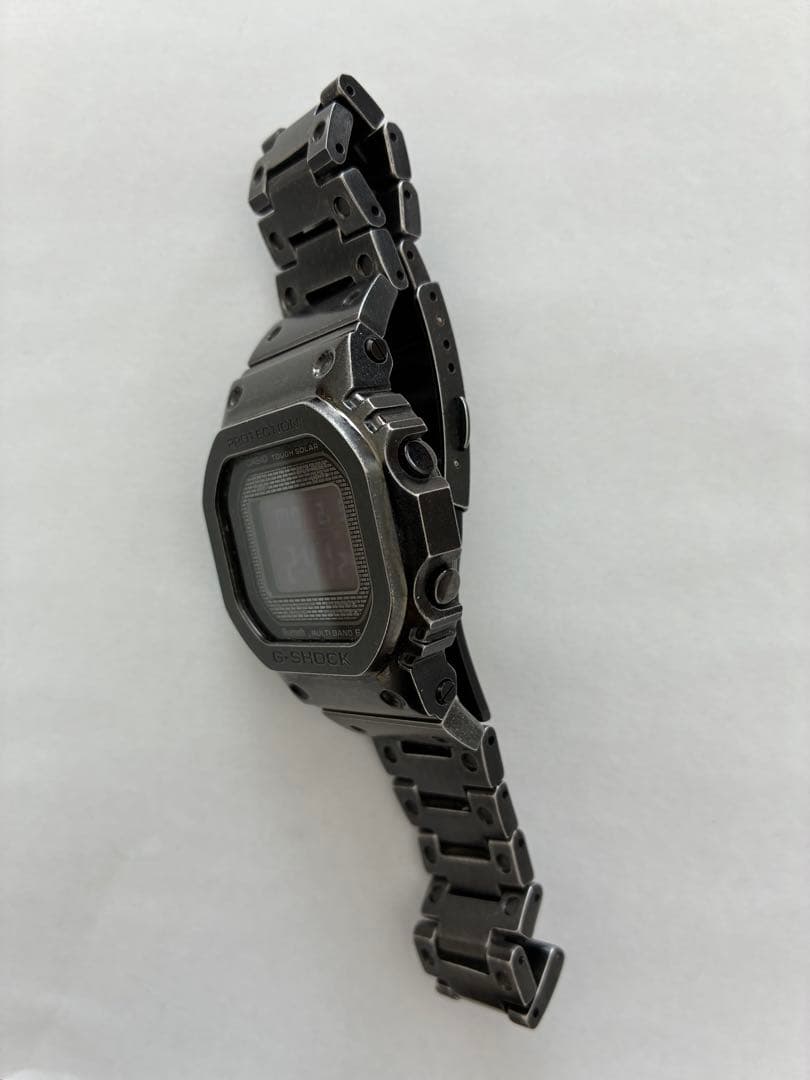 G-SHOCKフルメタルスクエアGMW-B5000 エイジド加工モデル