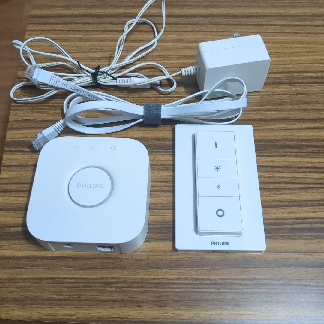 HUE E26 800lm ホワイトグラデーション ランプ４個ブリッジリモコン