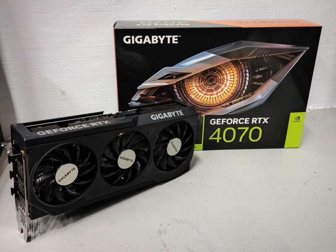 DELL 電脳浪漫 5820 Xeon2195 GeForce RTX 4070
