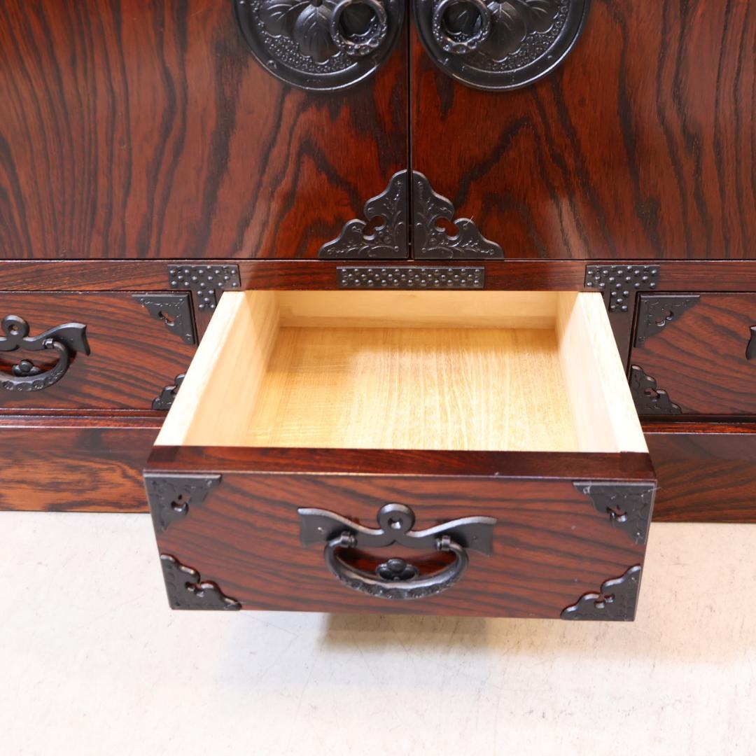 岩谷堂箪笥 欅材 茶棚 漆塗り 桐紋様 南部鉄器 サイドボード 飾り棚 茶箪笥