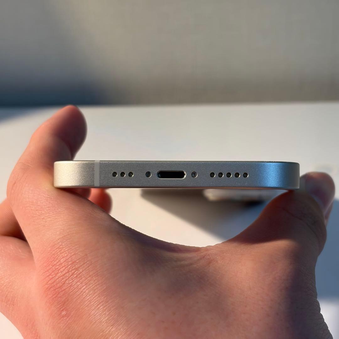 iPhone 14 128GB SIMフリー スターライト