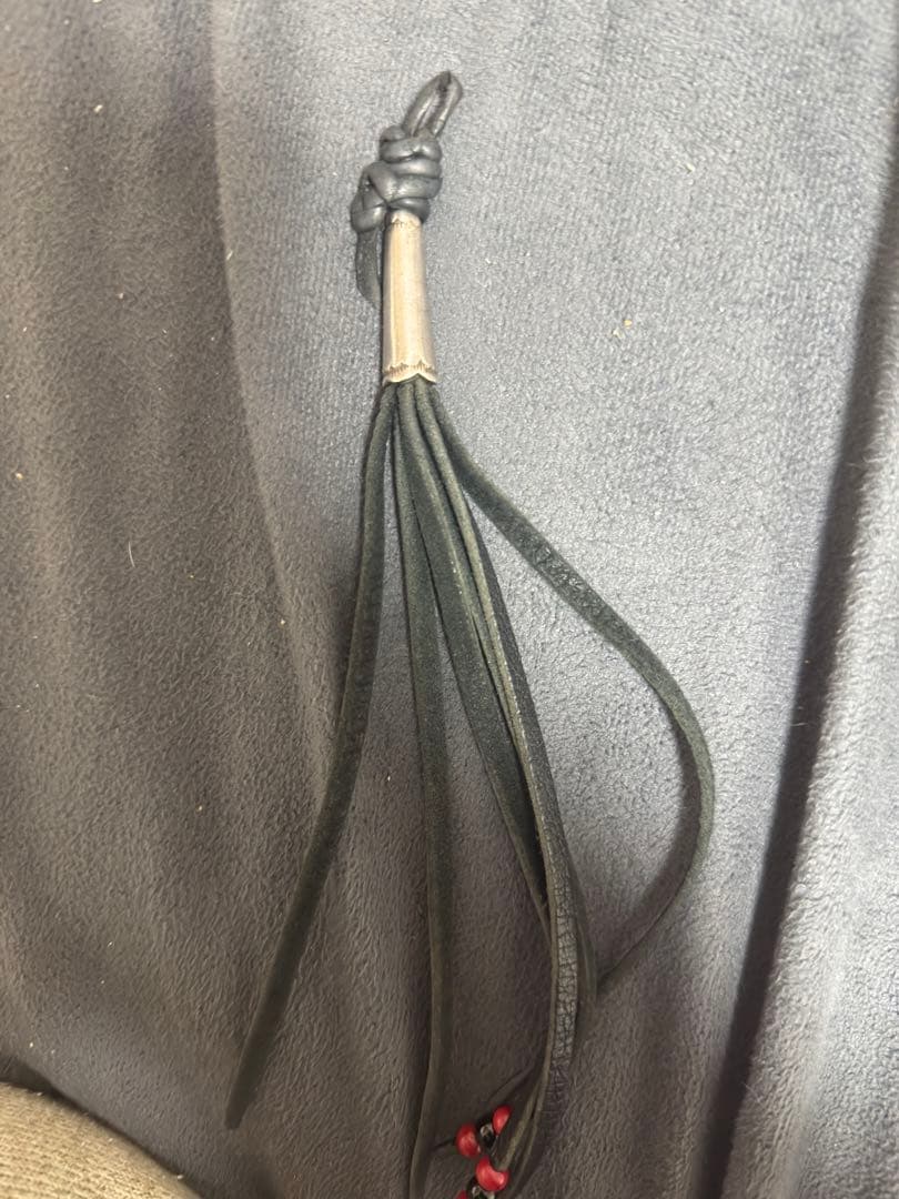 ラリースミス レザー タッセル キーホルダー