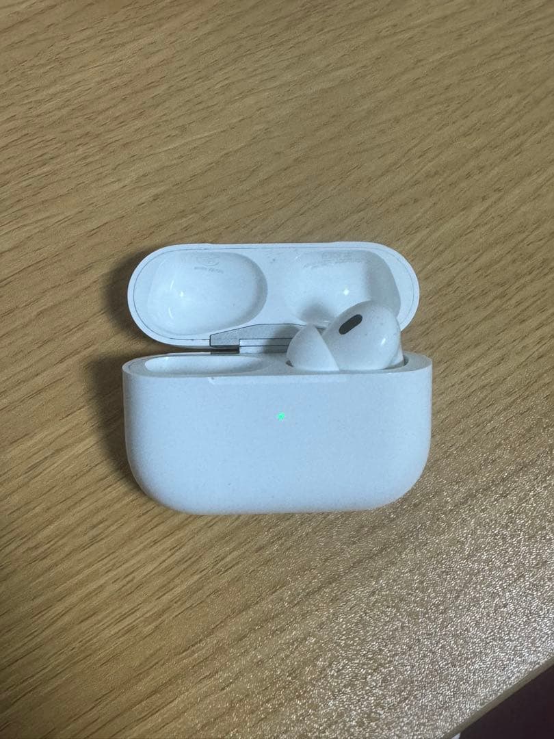 Apple AirPods Pro第二世代　Lightning