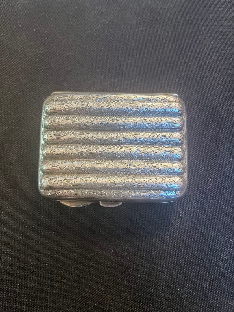 フランスアンティーク　装飾入り　銀無垢シガレットケース