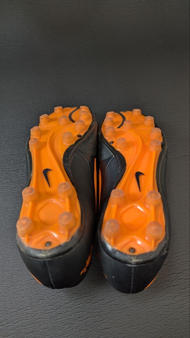 ①ナイキ NIKE ハイパーヴェノム ファタル HG サッカースパイク