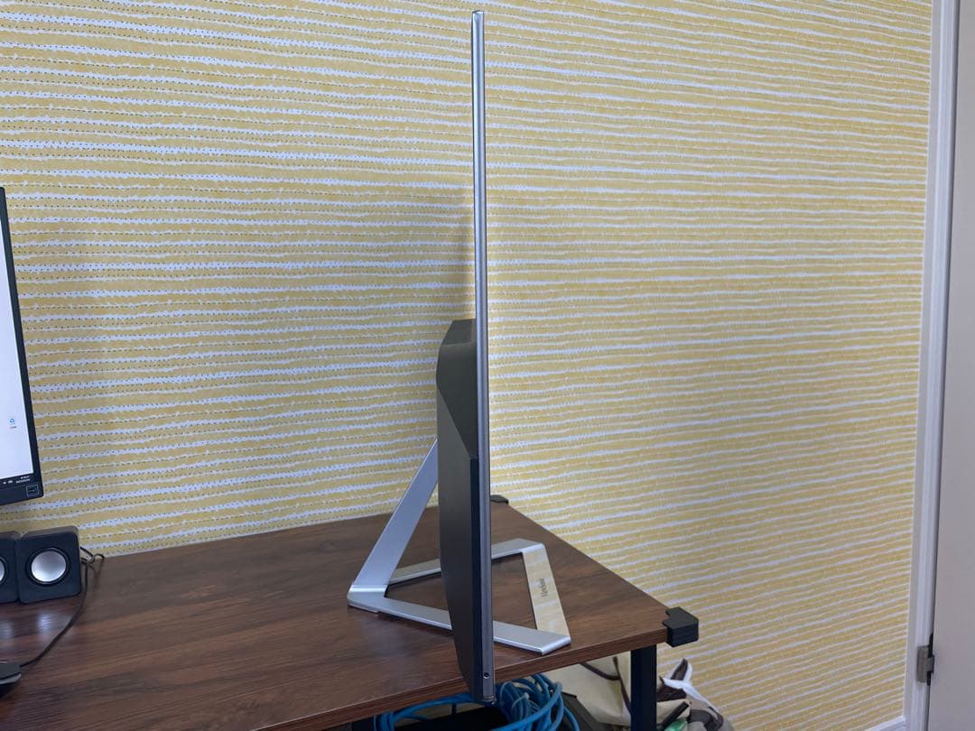 ViewSonic スリムモニター 本体