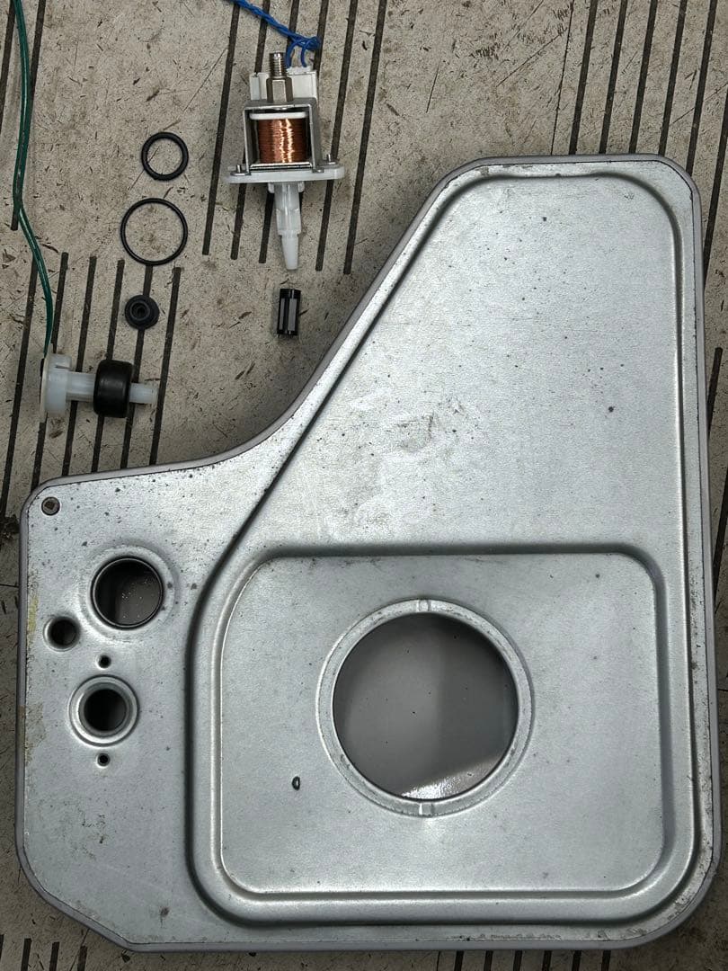 テムジン　ダイニチ FW-5721LS 21年製 分解掃除済