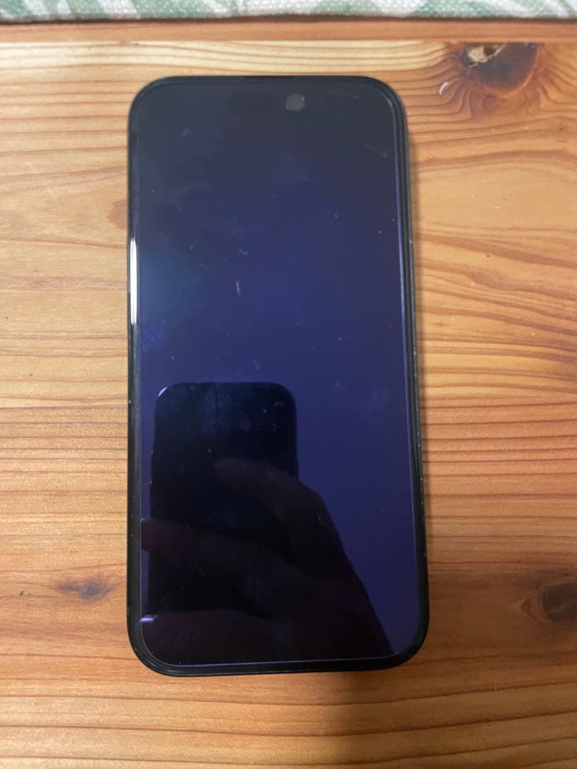 美品　保証付　Apple iPhone 15 本体 128GB simフリー