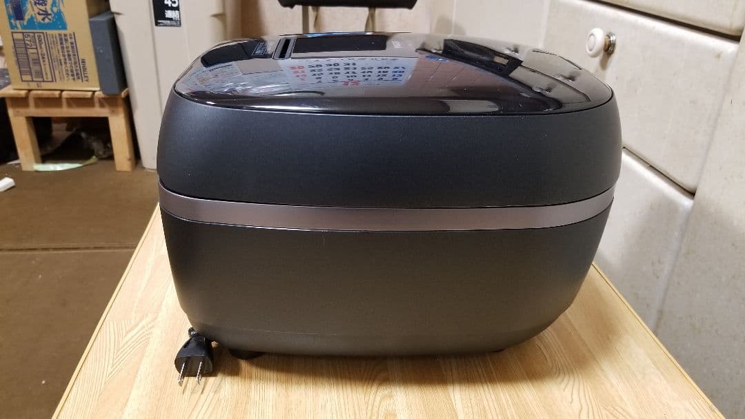 ☆2020年製☆土鍋ご泡火炊き☆タイガー圧力IH炊飯器 タッチパネル操作