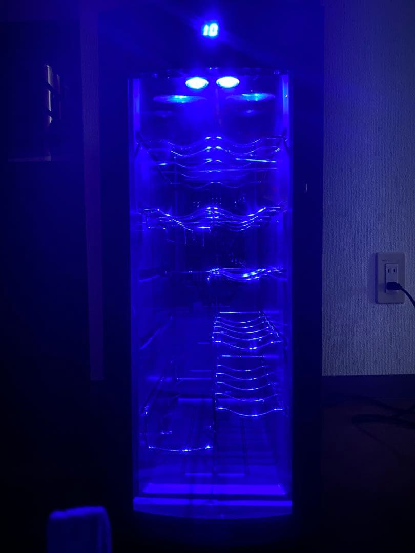 WIWCTE12BFGADX ミニワインクーラー 32リットル