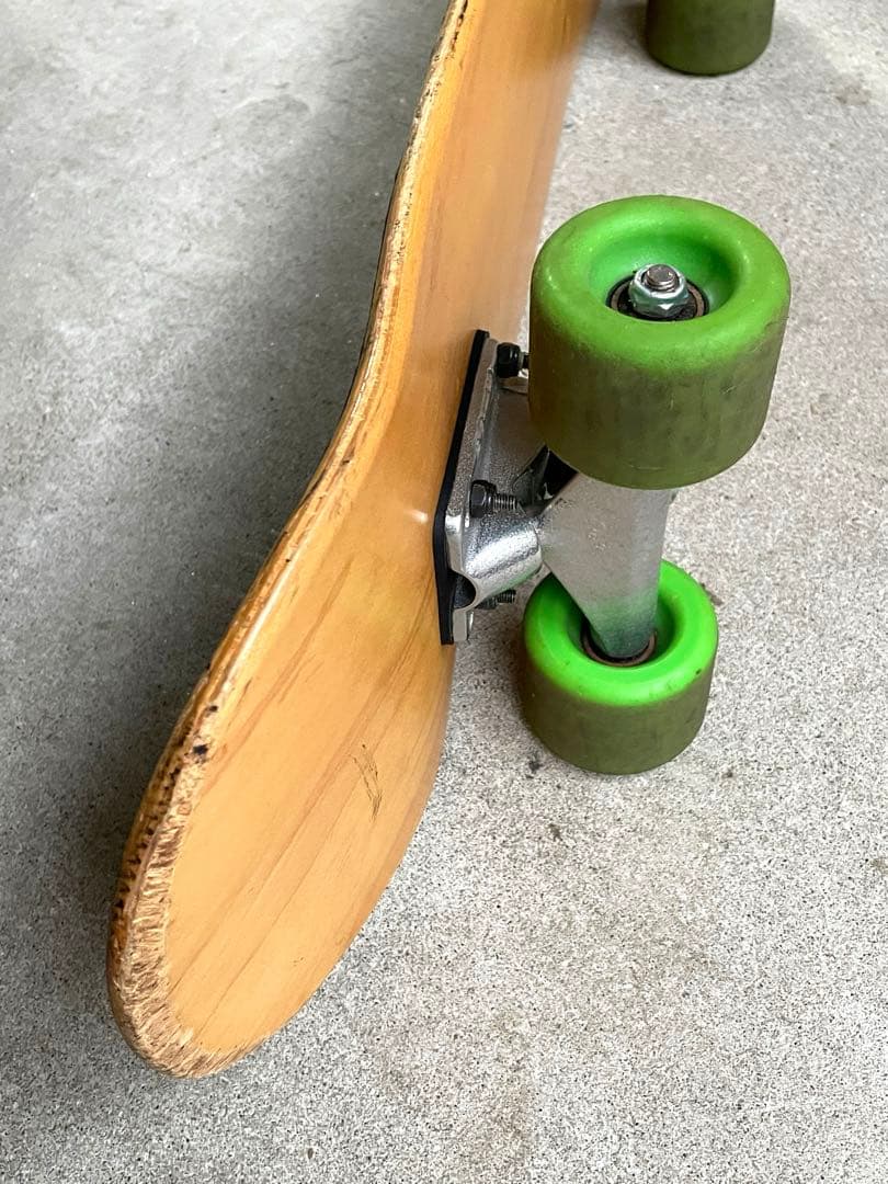 フリースタイル　フラットランド　スケートボード