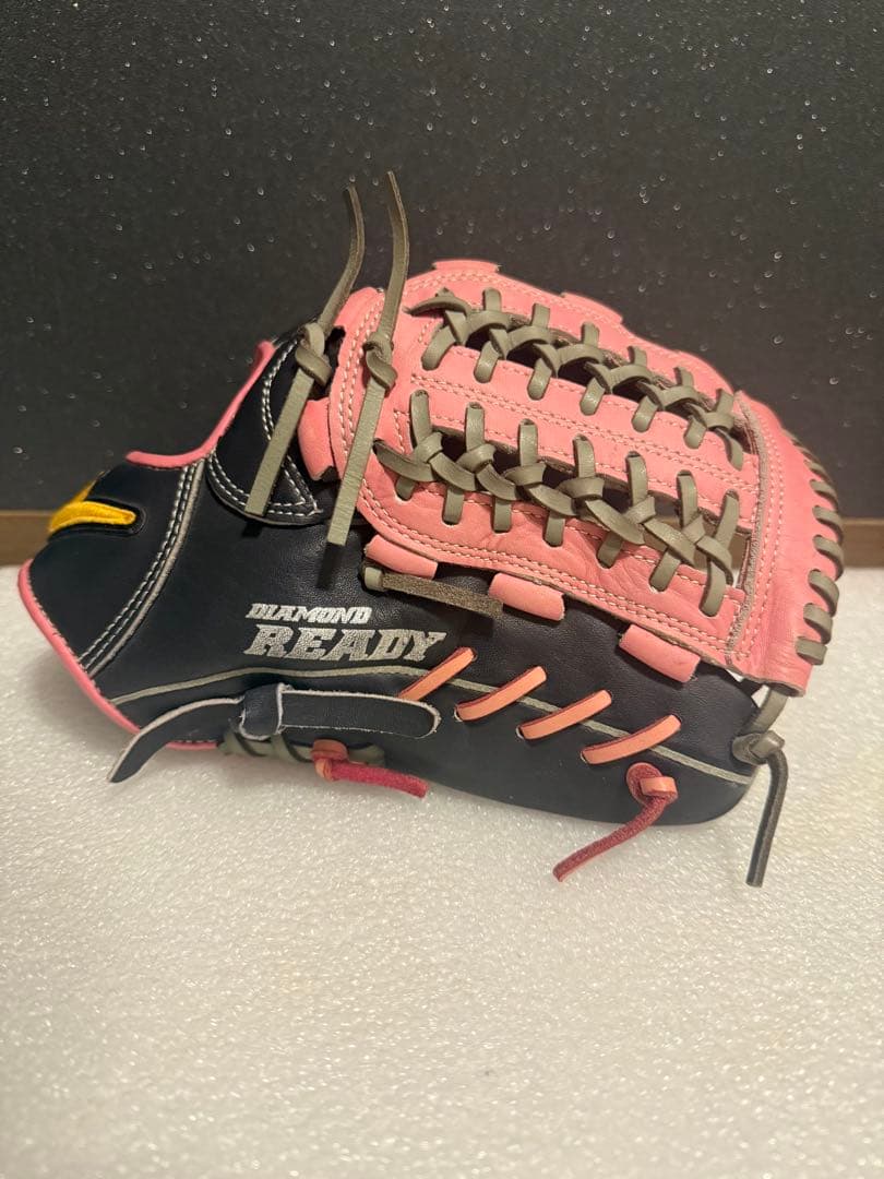 ★美品★ NIKE ナイキ 一般軟式 内野手用 希少 ピンクカラー