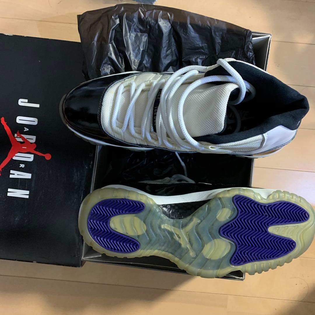 Air Jordan 11 ホワイト/ブラック/ダークコンコード UK 9