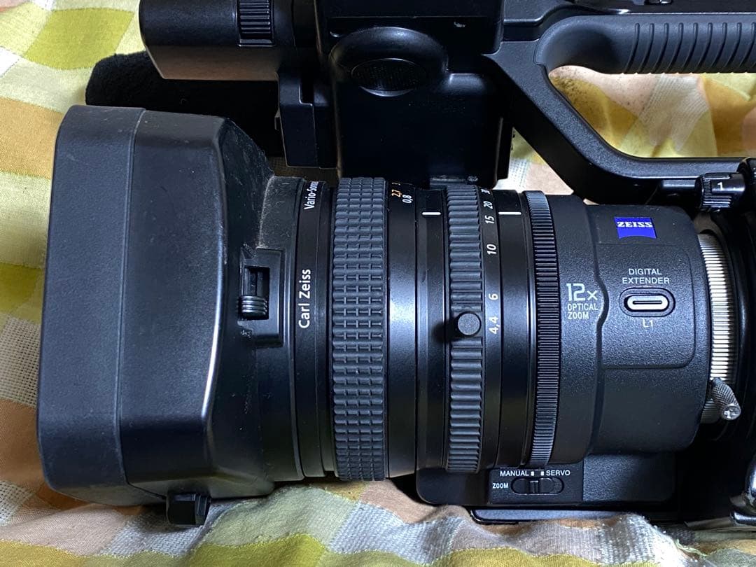 n*n様 SONY HVR-Z7J メモリカードレコーダー付属