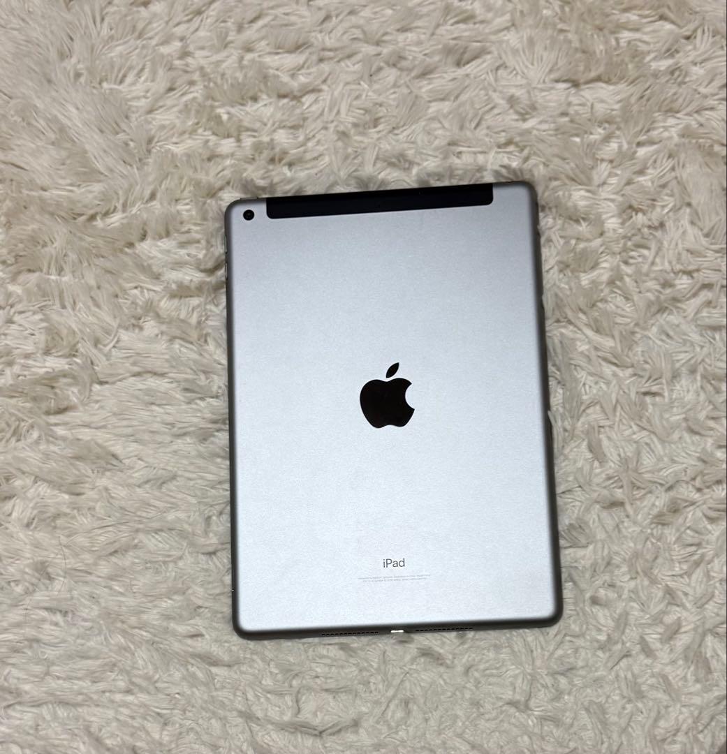 iPad 第6世代 (9.7インチ) 32GB WiFi + セルラー