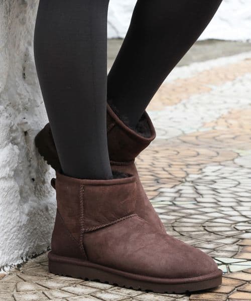美品☆　アグ UGG ムートンブーツ　クラシックミニ　ダークブラウン　7