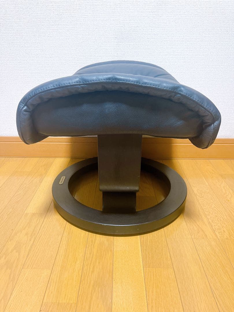 美品 EKORNES オットマン レザー スツール 黒