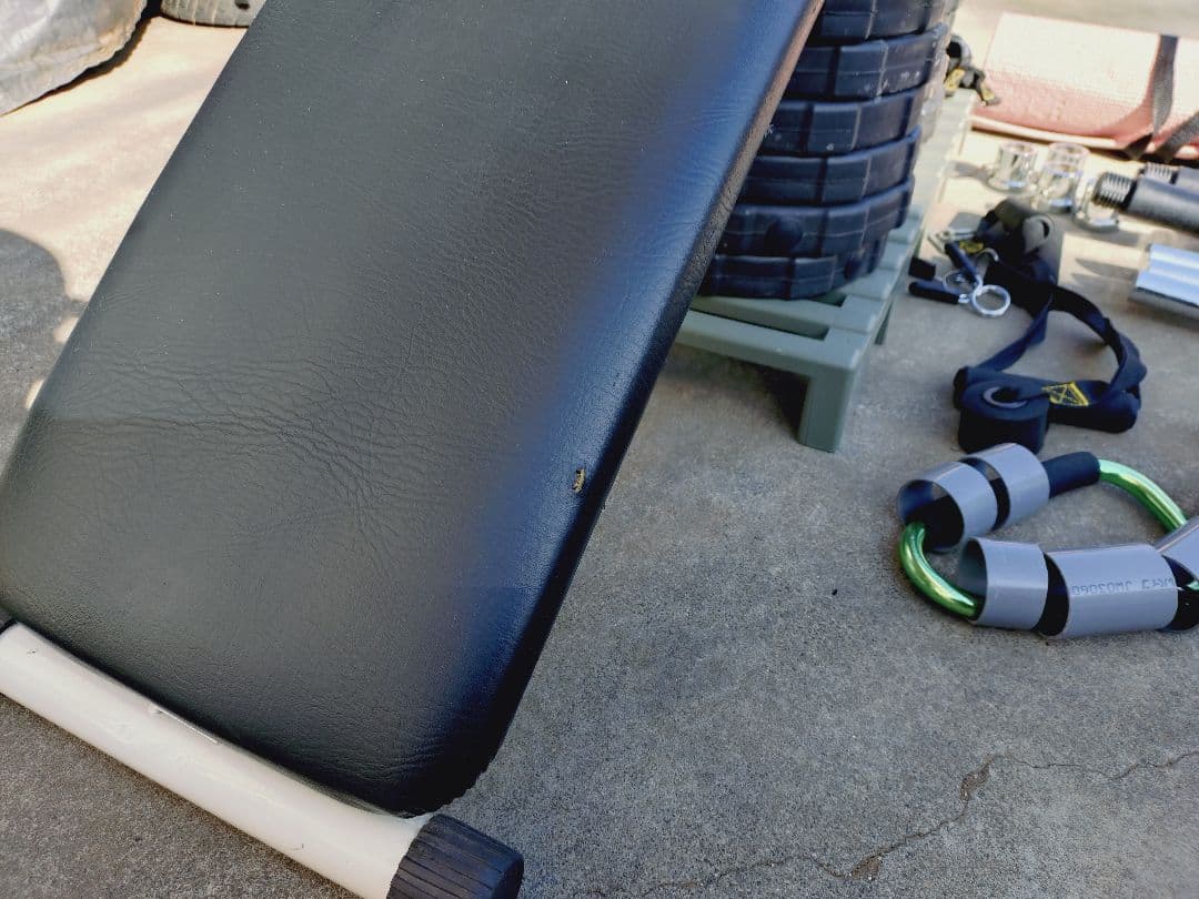 トレーニングベンチ ウエイトプレート付き　筋肉モリモリセット！インクラインベンチ