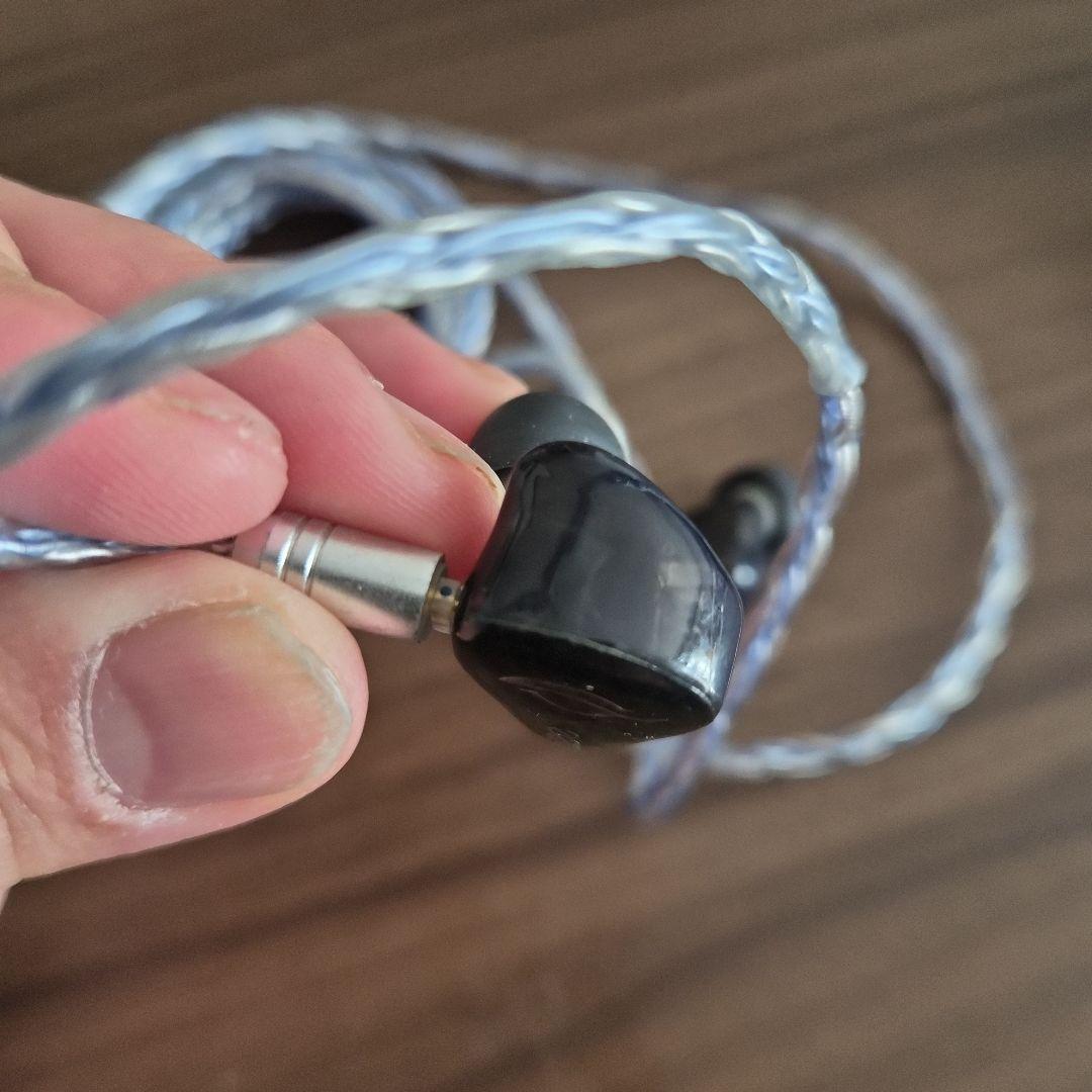 イヤホン See oudio ANOU