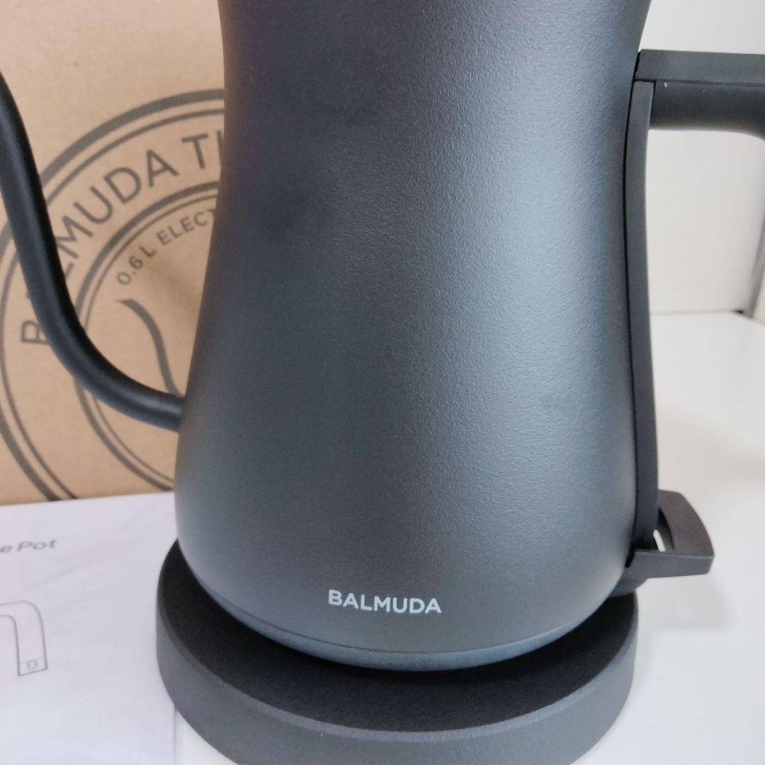 【未使用に近い】BALMUDA バルミューダ　電気ケトル　ブラック　702