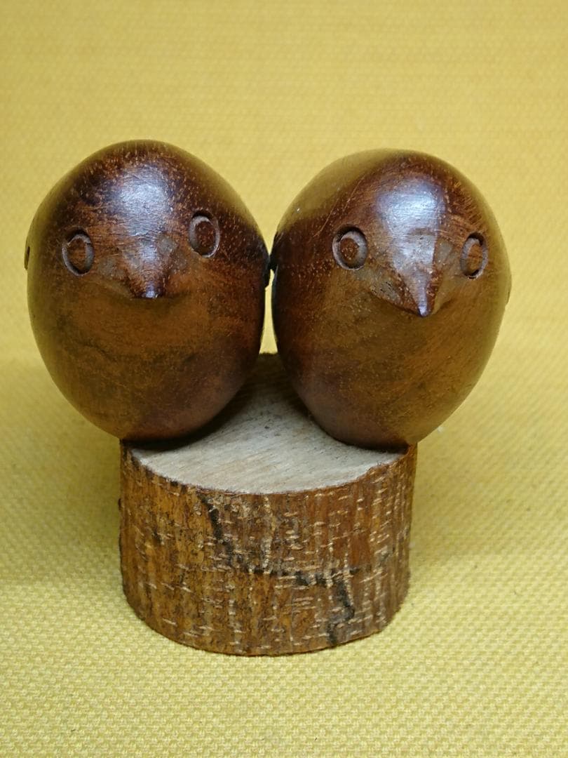 【美品】とり　鳥　木彫り　オブジェ　置物　インテリア　工芸品　美術品　A2597