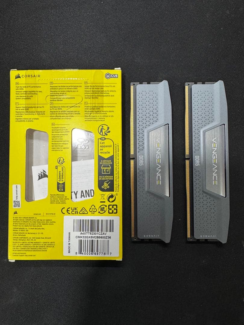 メモリー CORSAIR VENGEANCE DDR5 32GB 5600MHz