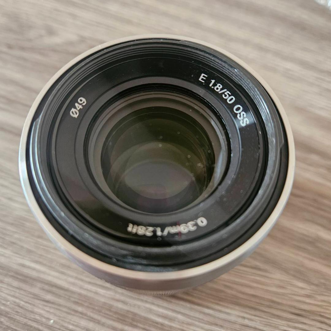 SONY E 50mm F1.8 OSS デジタル一眼レフ　ソニー　カメラ