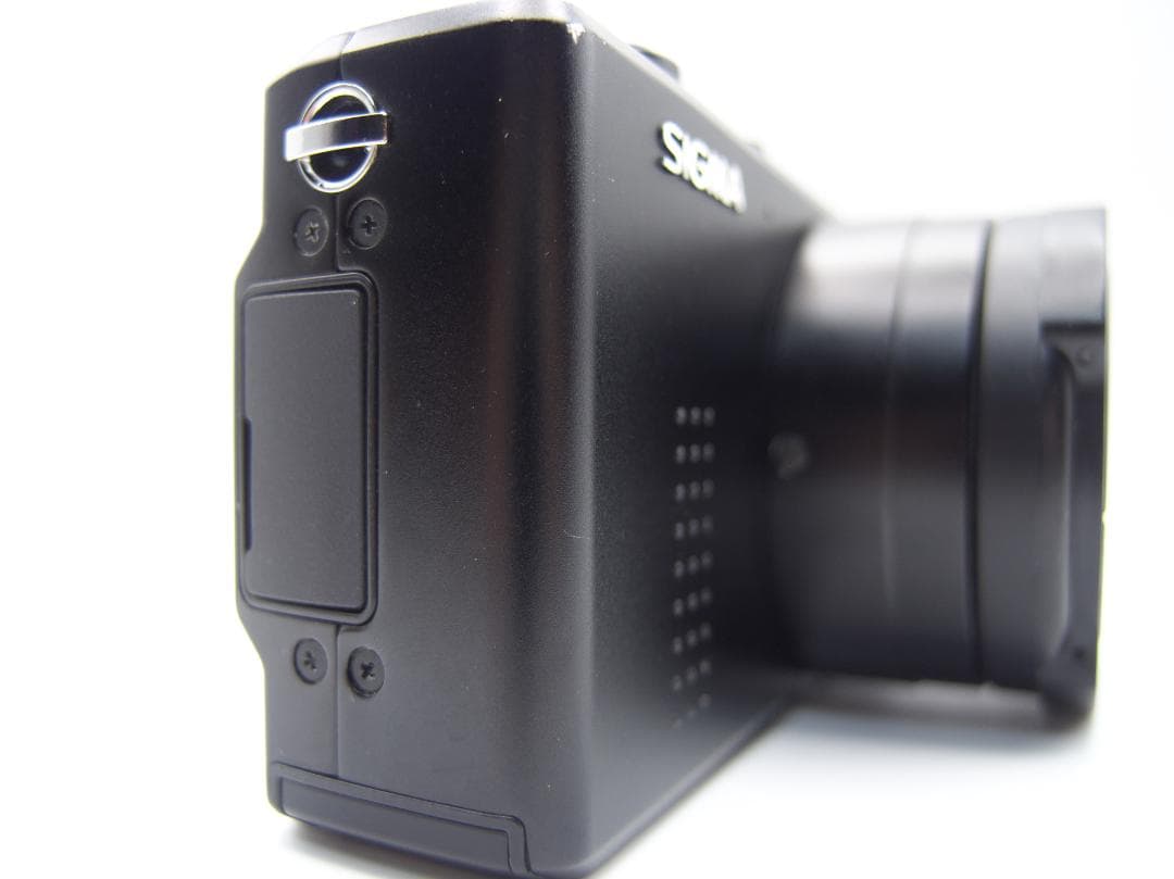 シグマ　コンデジ　SIGMA DP2x