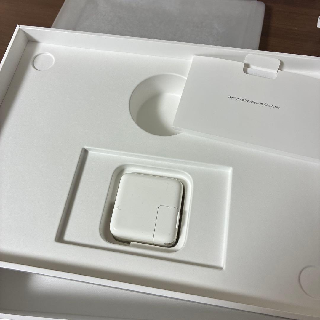 MacBook本体 MacBook Air 2020 coie i5