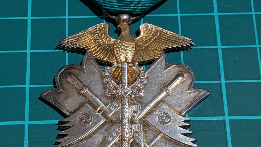 大日本帝国 旧日本軍記章 明治期 功七級金鵄勲章